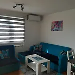 Stan Na Dan-apartman N&t * Lukavica