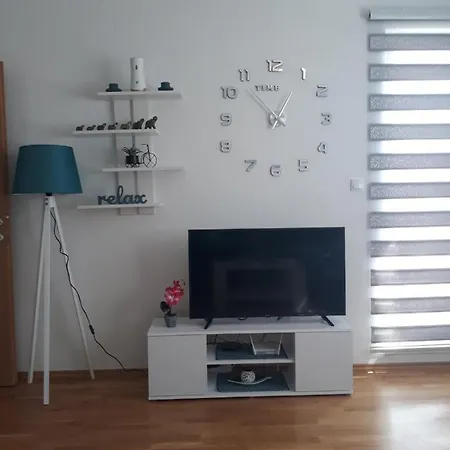 Stan Na Dan-apartman N&t Διαμέρισμα Lukavica
