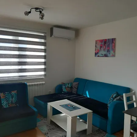 Stan Na Dan-apartman N&t * Lukavica